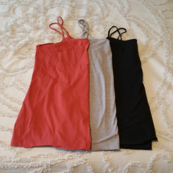 Time and Tru Tops - 3 Camis Time and Tru XL 16-18 🌵